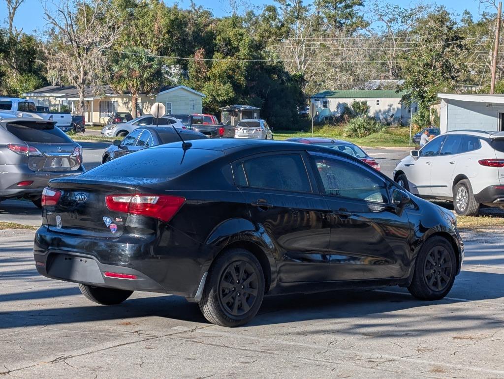 2015 Kia Rio LX photo 2