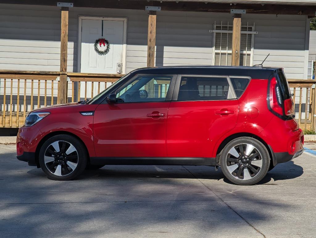 Kia Soul's photo