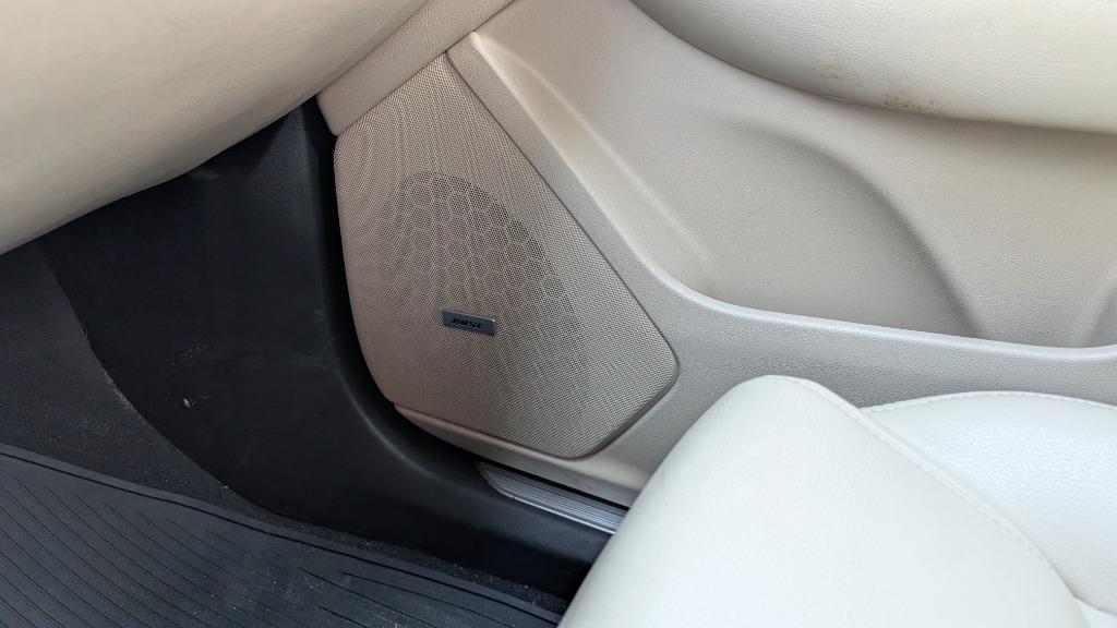 2017 Cadillac XT5 Base - Photo 25