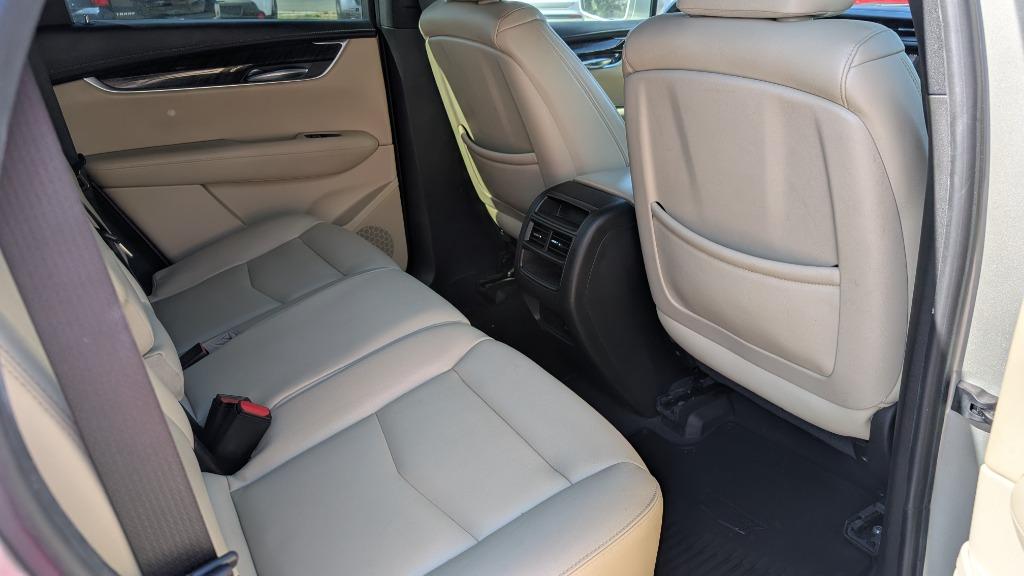 2017 Cadillac XT5 Base - Photo 15