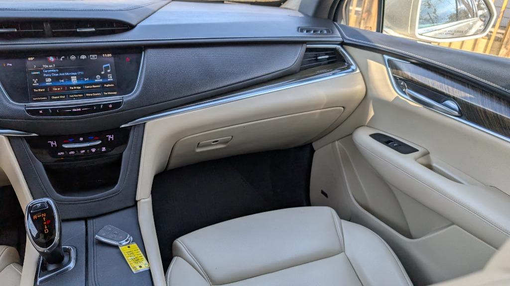 2017 Cadillac XT5 Base - Photo 21