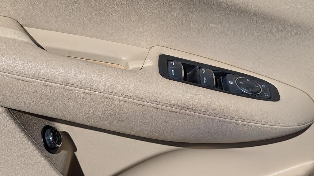 2017 Cadillac XT5 Base - Photo 6