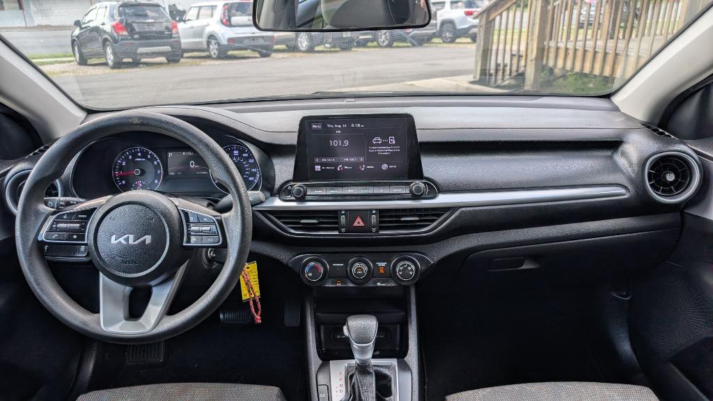 2022 Kia FORTE LXS - Photo 13