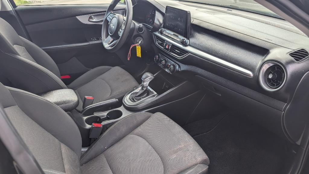 2022 Kia FORTE LXS - Photo 10