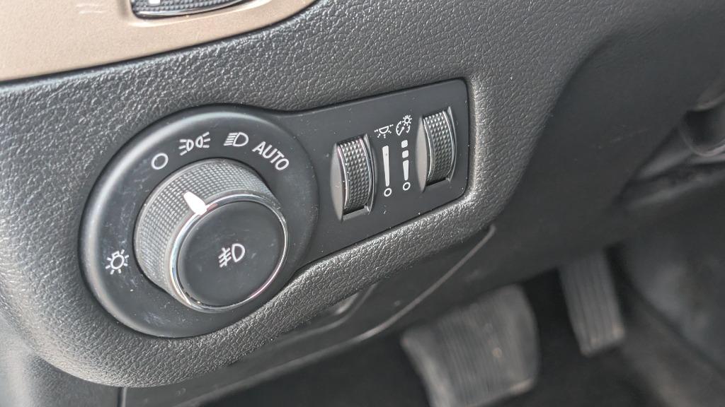 2016 Jeep Cherokee Latitude - Photo 20