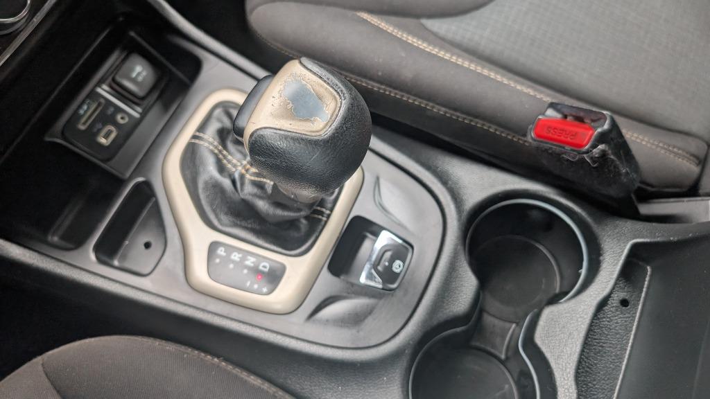 2016 Jeep Cherokee Latitude - Photo 27