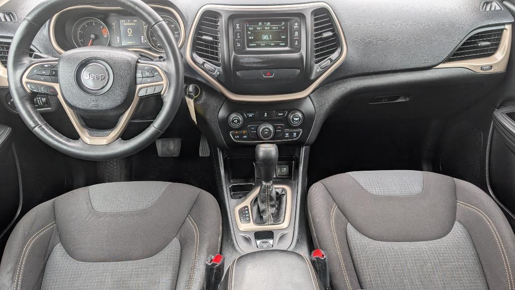 2016 Jeep Cherokee Latitude - Photo 15