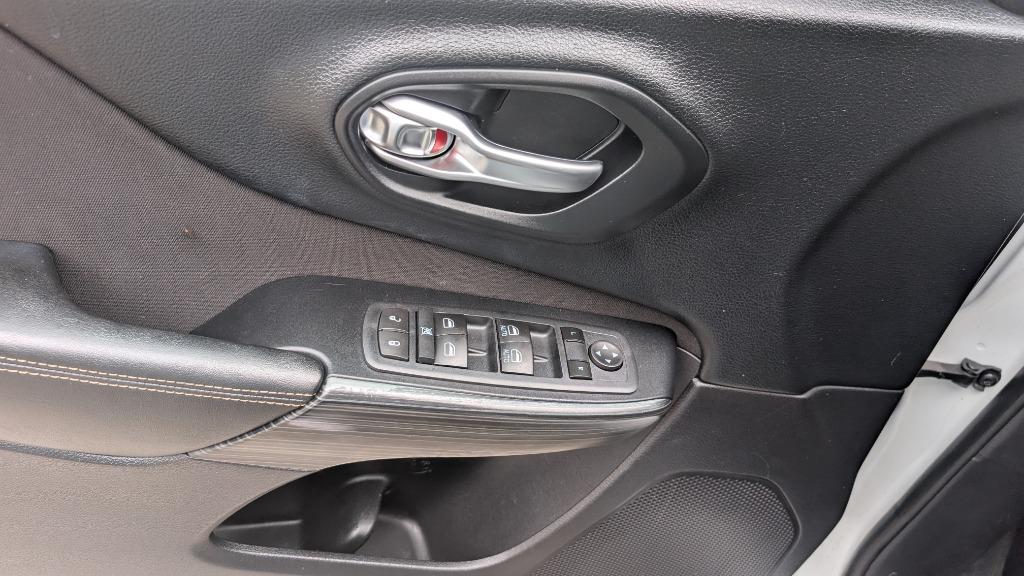 2016 Jeep Cherokee Latitude - Photo 8