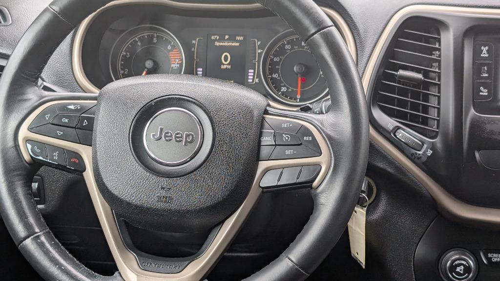 2016 Jeep Cherokee Latitude - Photo 18